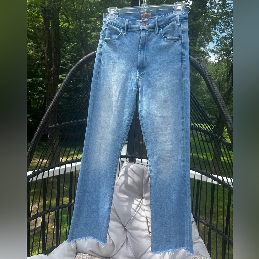 MOTHER The Hustler Ankle Fray Blue Cropped Jeans in Au Revoir Wash Size 26 - Picture 7 of 13
